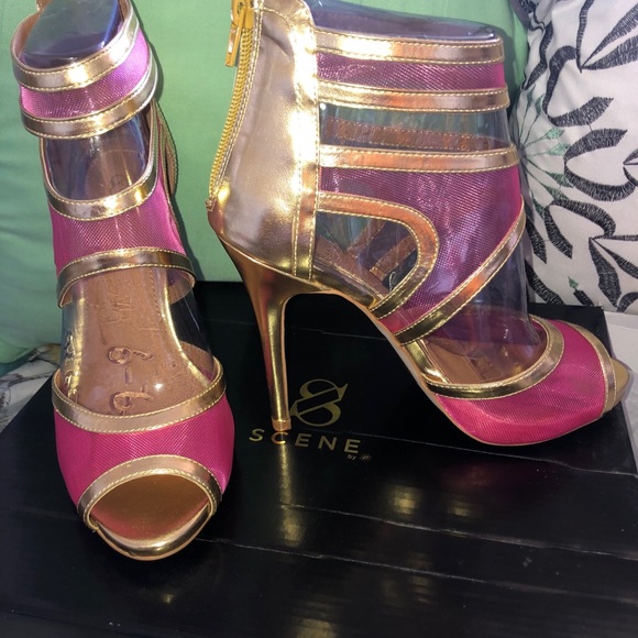 Heels - Picture 2 of 2